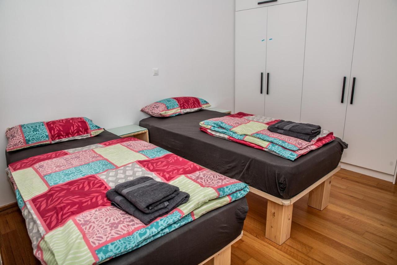 5 Sterne Apollo City Apartment ลาวริออน ภายนอก รูปภาพ