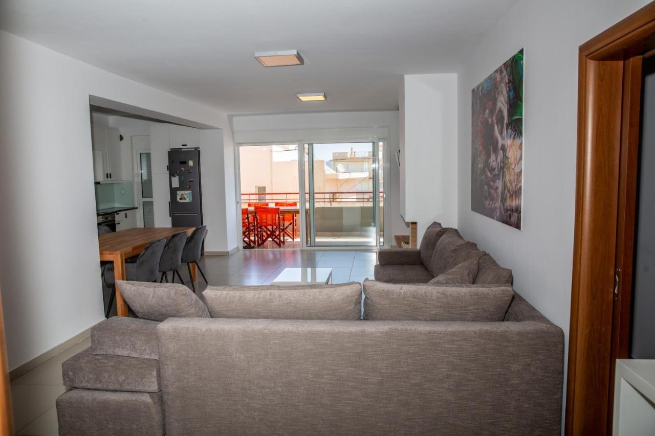 5 Sterne Apollo City Apartment ลาวริออน ภายนอก รูปภาพ
